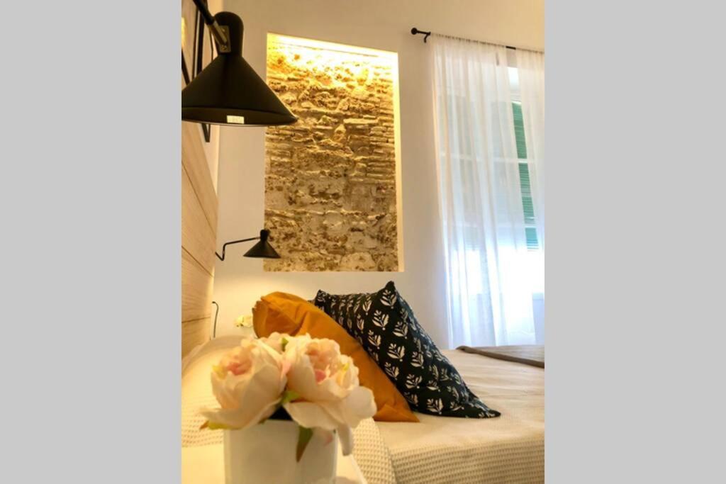 Gatu Premium Villa Libertad, Preferente Mayores De 25 Anos Y Familias Cádis Exterior foto