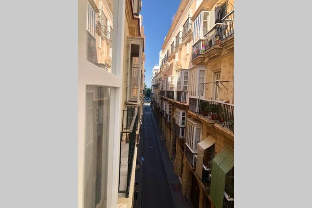 Gatu Premium Villa Libertad, Preferente Mayores De 25 Anos Y Familias Cádis Exterior foto